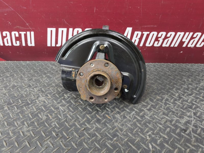 Кулак поворотный