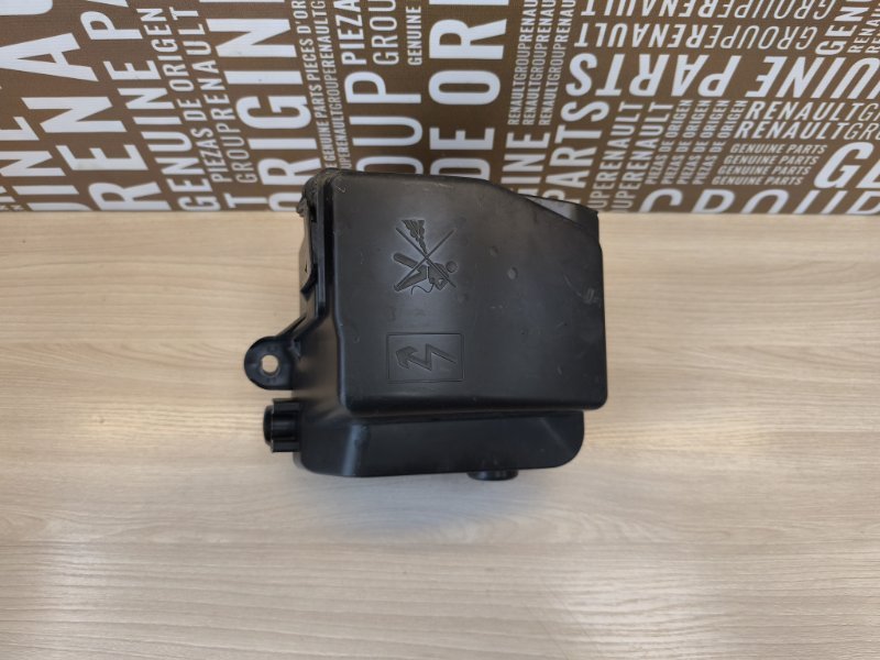 Корпус блока предохранителей