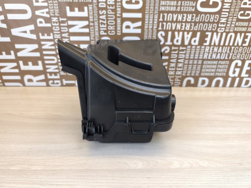 Корпус блока предохранителей