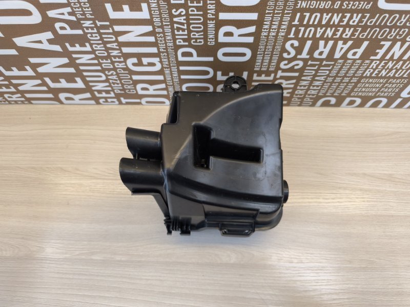 Корпус блока предохранителей