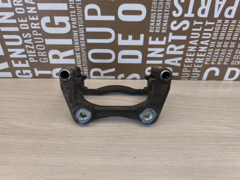 Скоба   суппорта