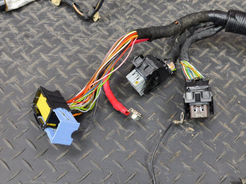 Проводка подкапотная