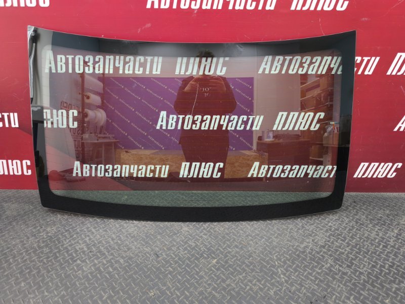 Стекло заднее