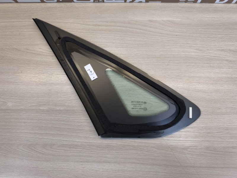 Форточка кузова