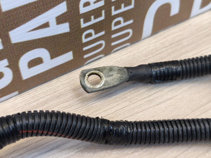 Клемма аккумулятора (минусовая)