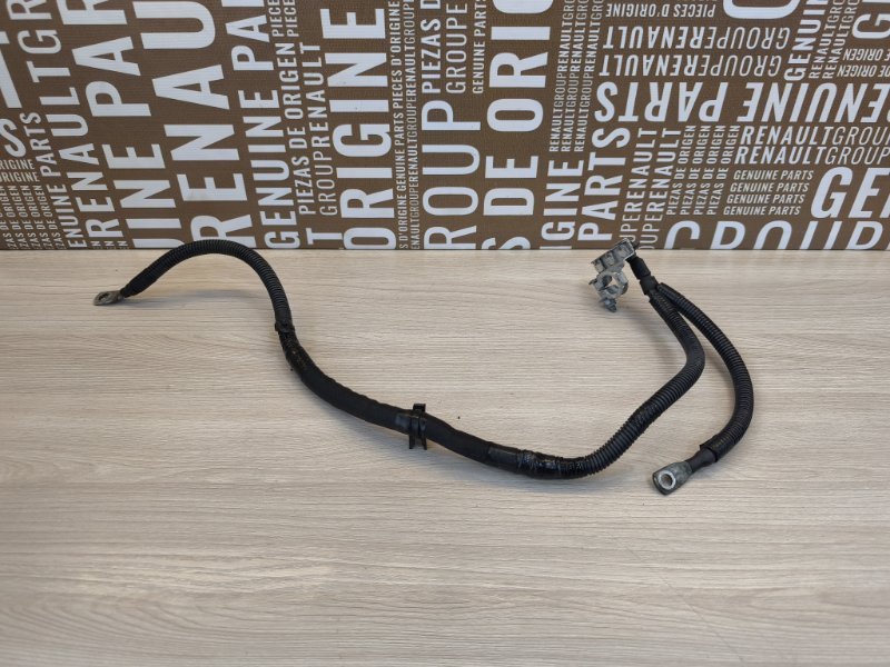 Клемма аккумулятора (минусовая)