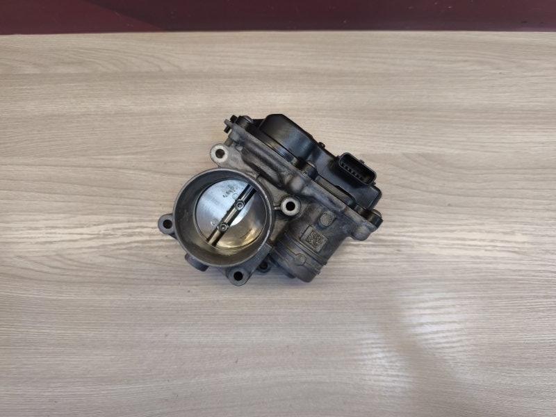 Дроссельная заслонка