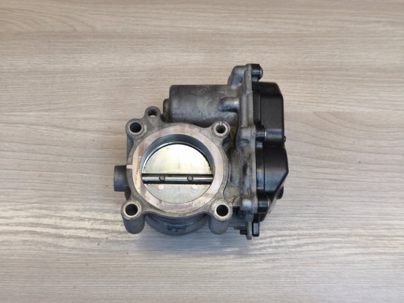 Дроссельная заслонка