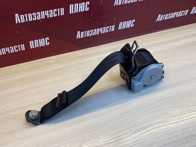 Ремень безопасности