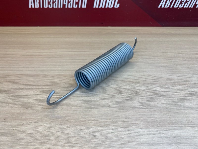 Пружина крышки багажника