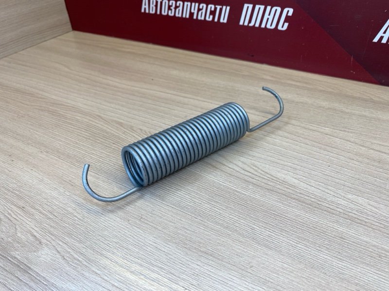 Пружина крышки багажника