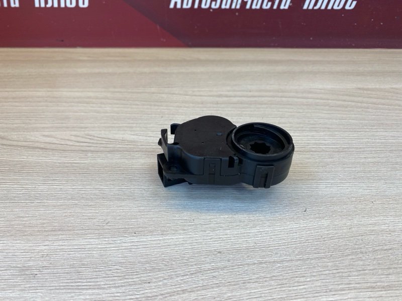 Сервопривод печки