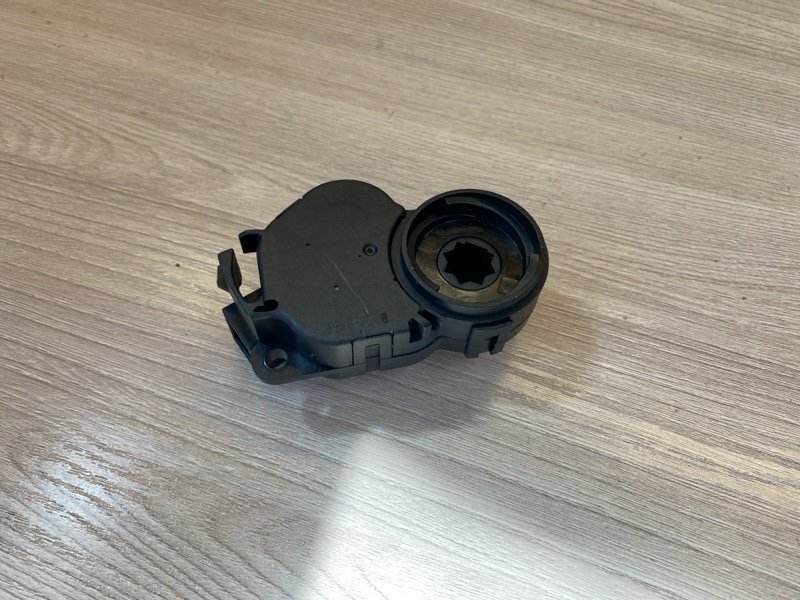 Сервопривод печки