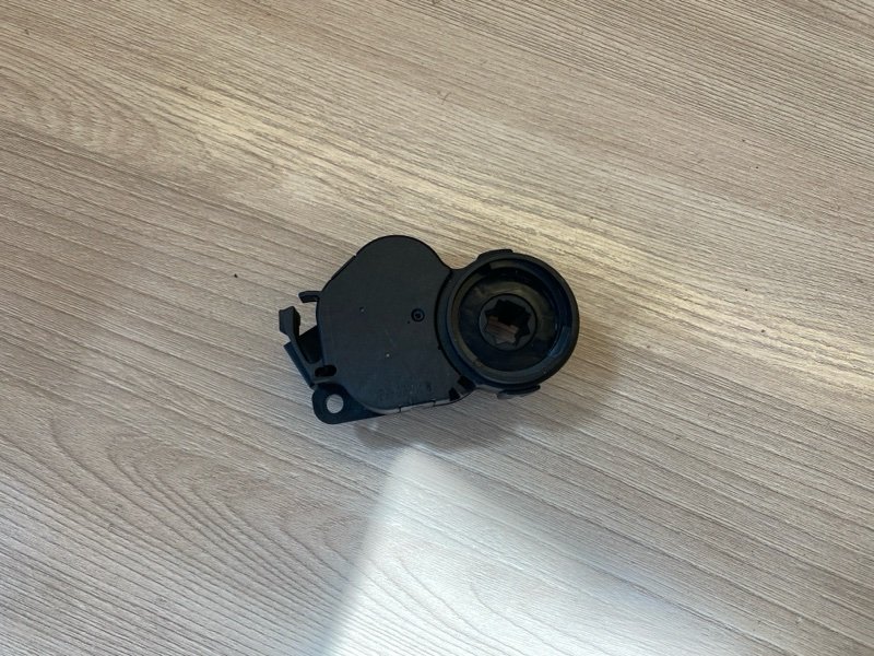 Сервопривод печки