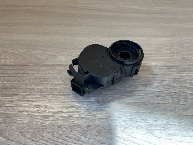 Сервопривод печки