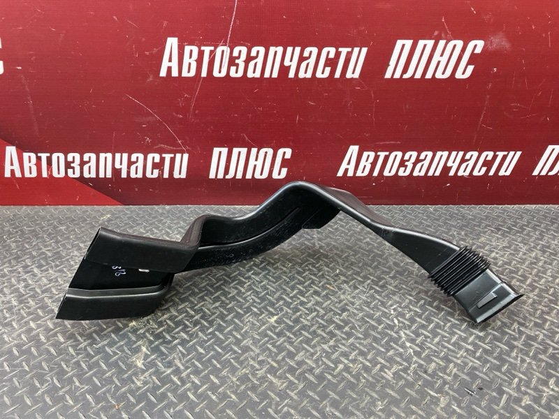 Воздуховод салона