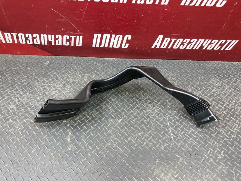 Воздуховод салона