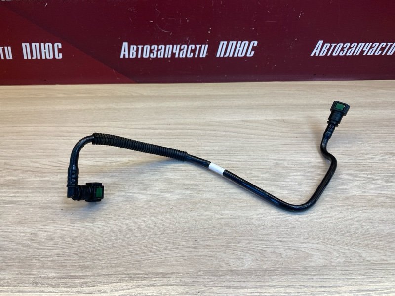 Трубка топливная