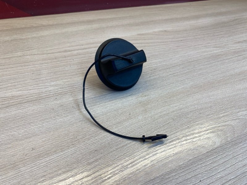 Крышка топливного бака