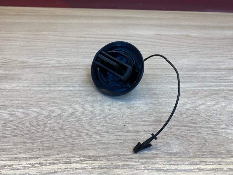 Крышка топливного бака