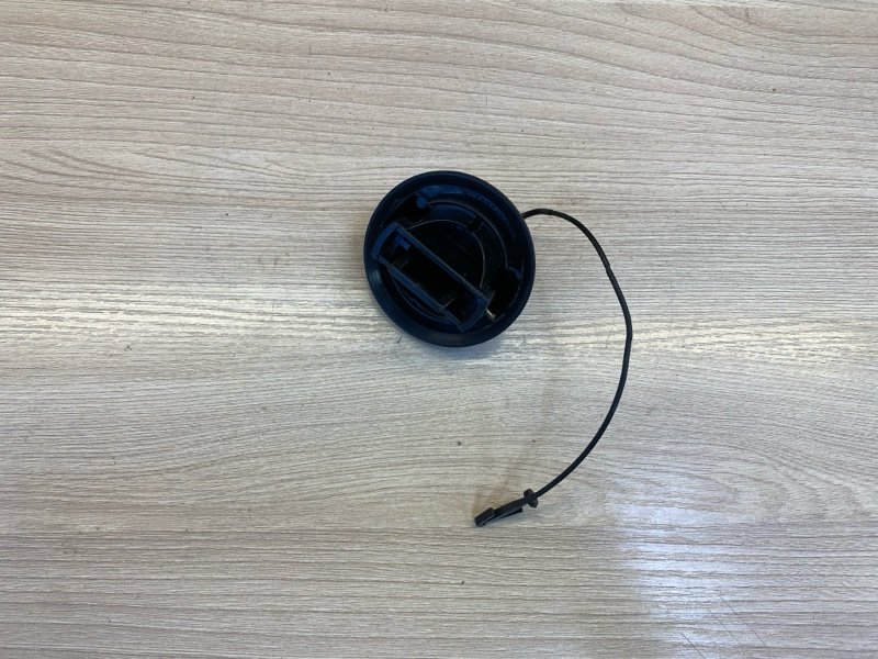 Крышка топливного бака