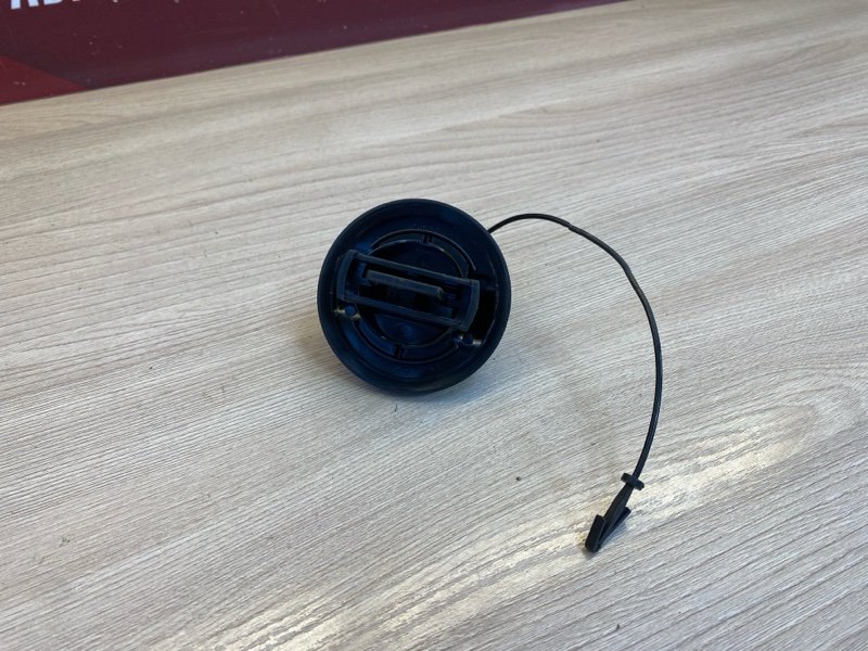 Крышка топливного бака