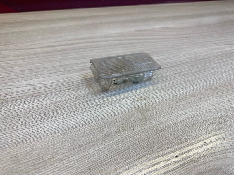 Плафон подсветки багажника