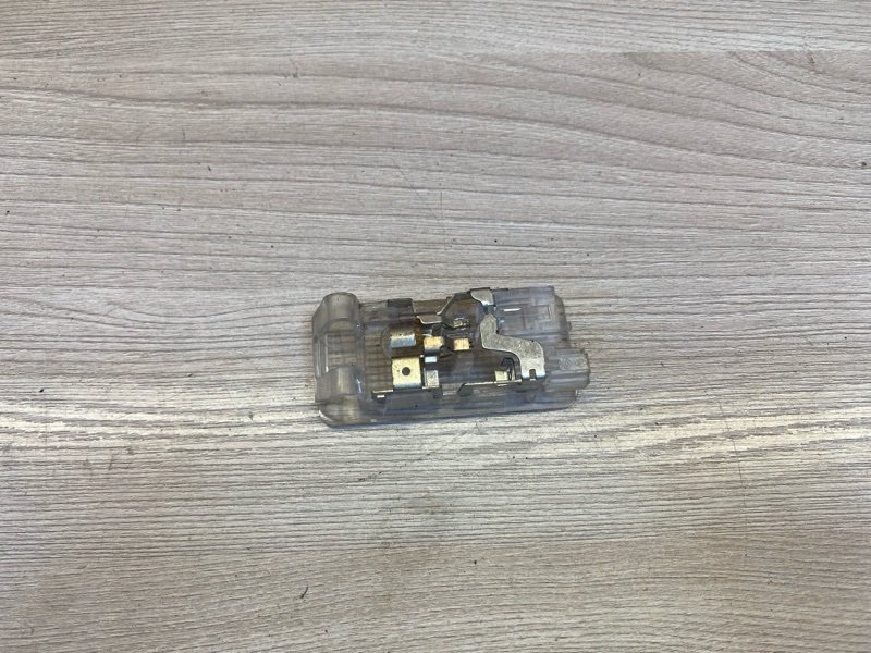 Плафон подсветки багажника