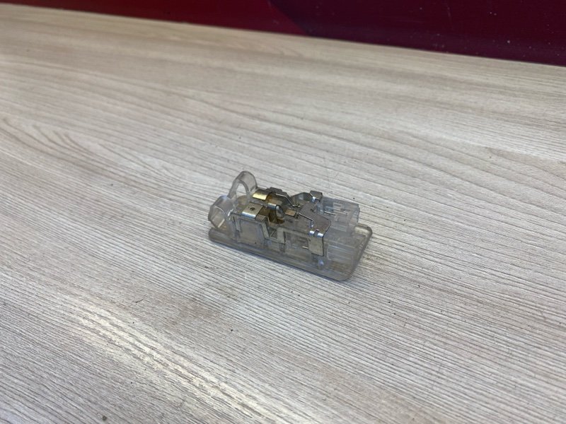 Плафон подсветки багажника