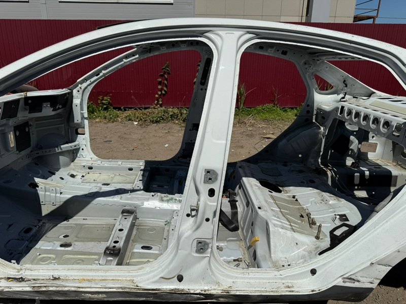 средняя стойка