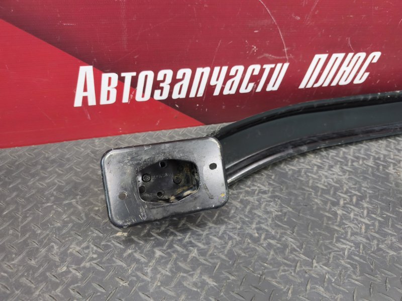 Усилитель бампера