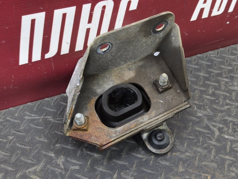 Опора двигателя