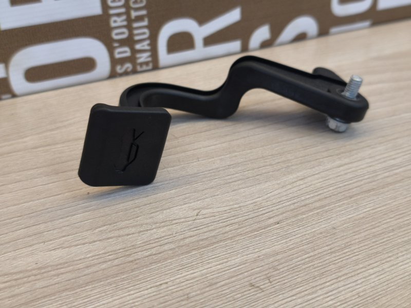 Ручка открывания капота