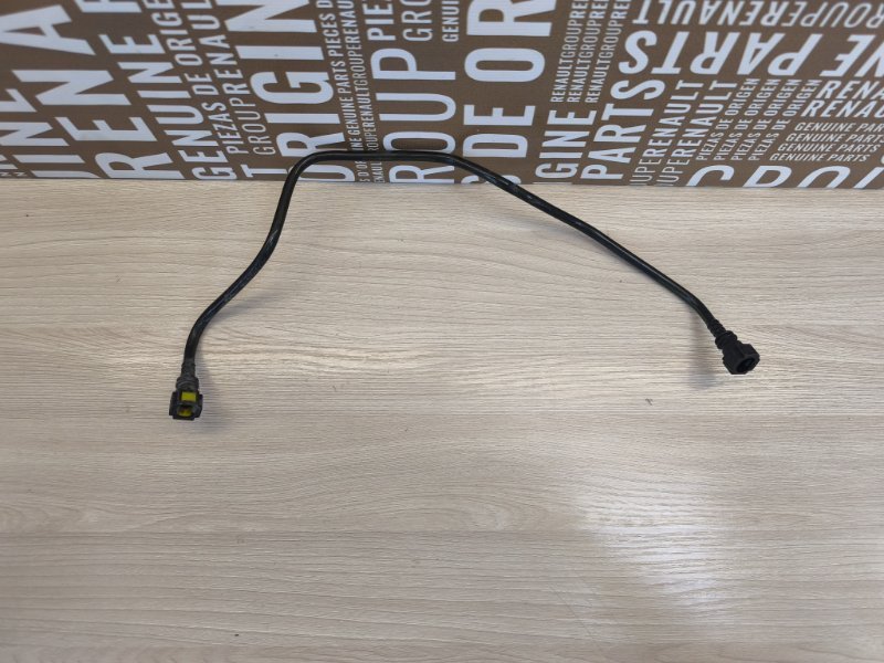 Трубка топливная