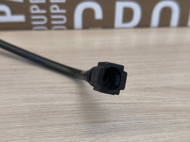 Трубка топливная