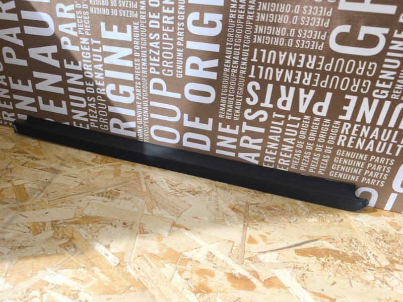 Уплотнитель стекла двери внешний