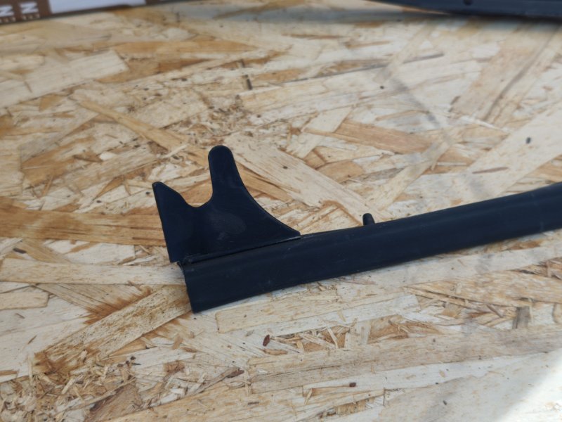 Уплотнитель двери