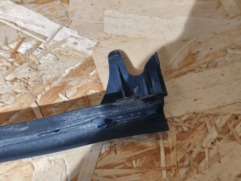 Уплотнитель двери