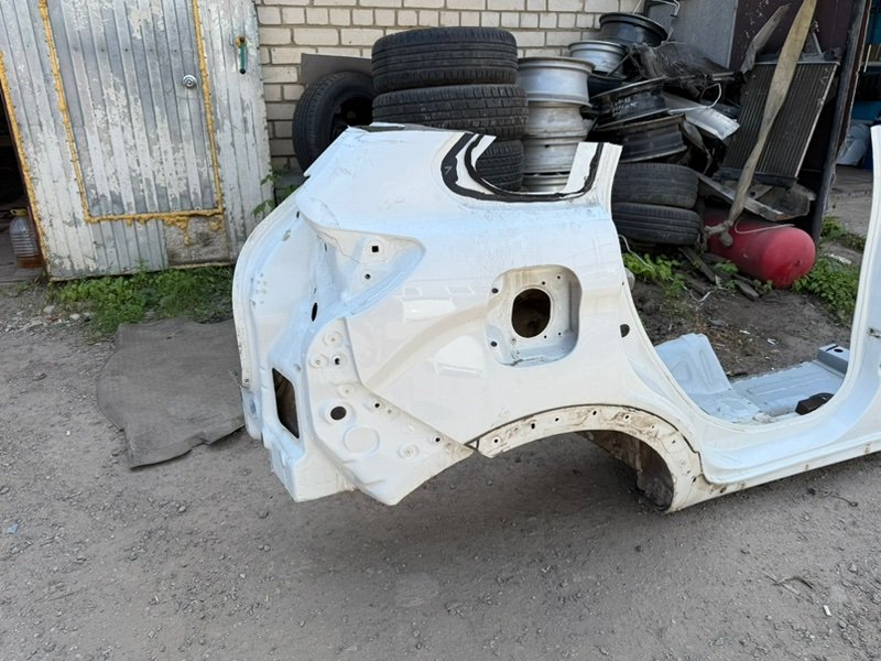 Боковина кузова