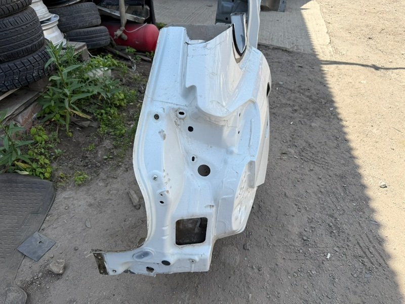 Боковина кузова