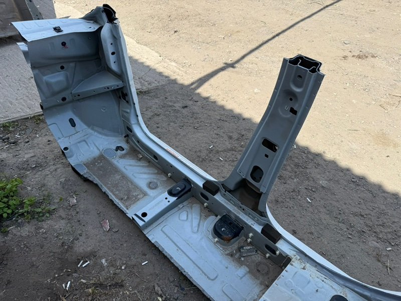 Боковина кузова