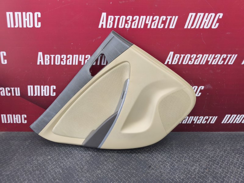 Обшивка боковой двери