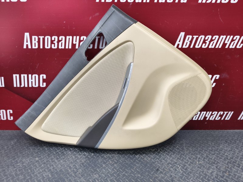 Обшивка боковой двери