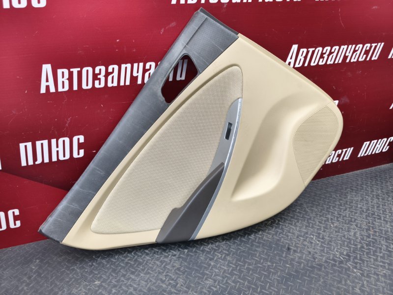 Обшивка боковой двери