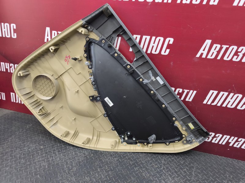 Обшивка боковой двери