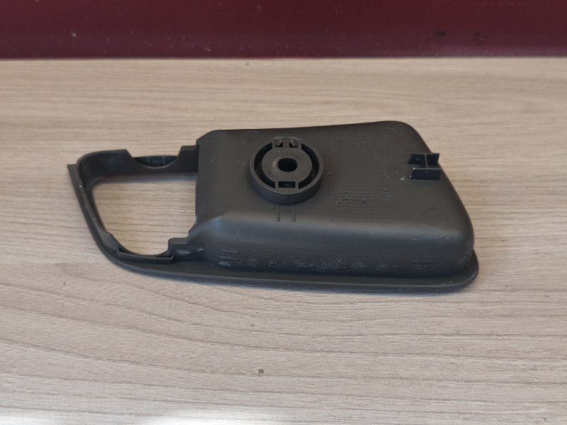 Накладка внутренней ручки двери