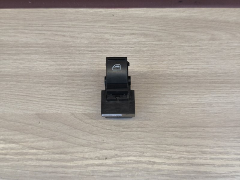 Кнопка стеклоподъемника