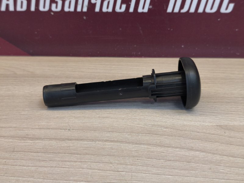 Втулка крепления подголовника