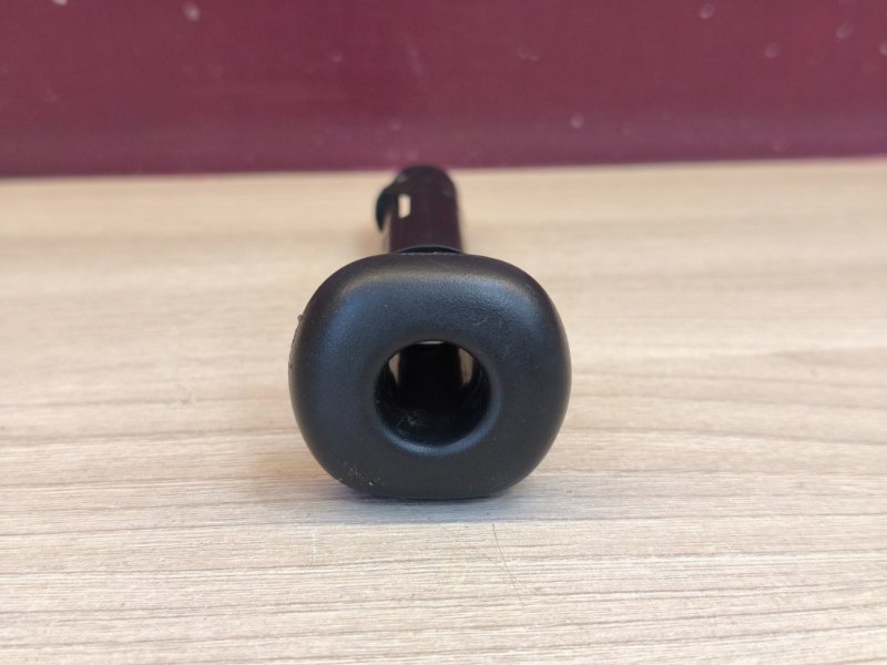 Втулка крепления подголовника