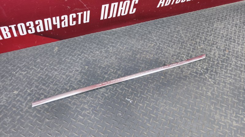 Молдинг двери